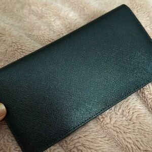 Brand new wallet farm Nordstrom rack. Original retail $98 bought for $34